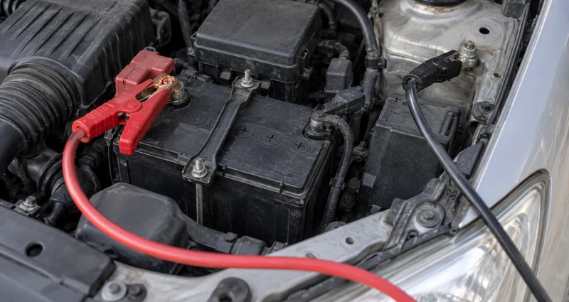 車の12Vバッテリー整備の参考写真